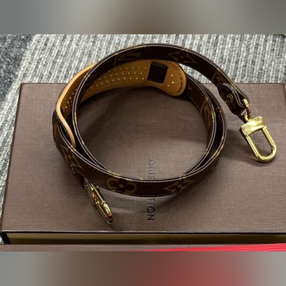 ❌️SOLD❌️ Louis Vuitton Monogram Alma PM Comes with strap - Picture 11 of 12